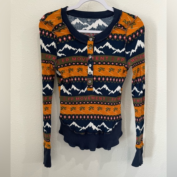 Free People Movement Ralley Henley Shirt Athletic Ski Preppy Thermal Base Layer - Picture 2 of 7